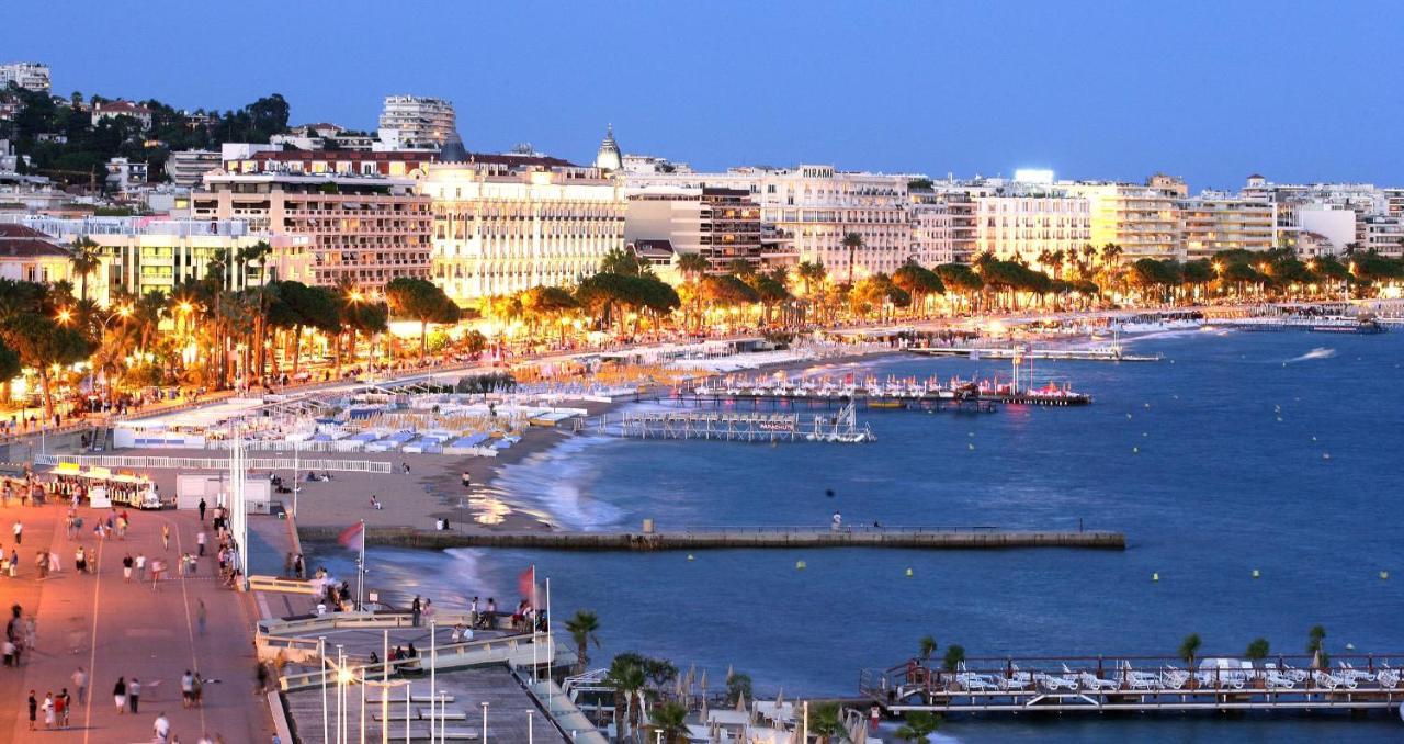 DORMIR A CANNES PIERRE ET VACANCES PISCINES A 50m DE LA PLAGE Cannes Exterior foto